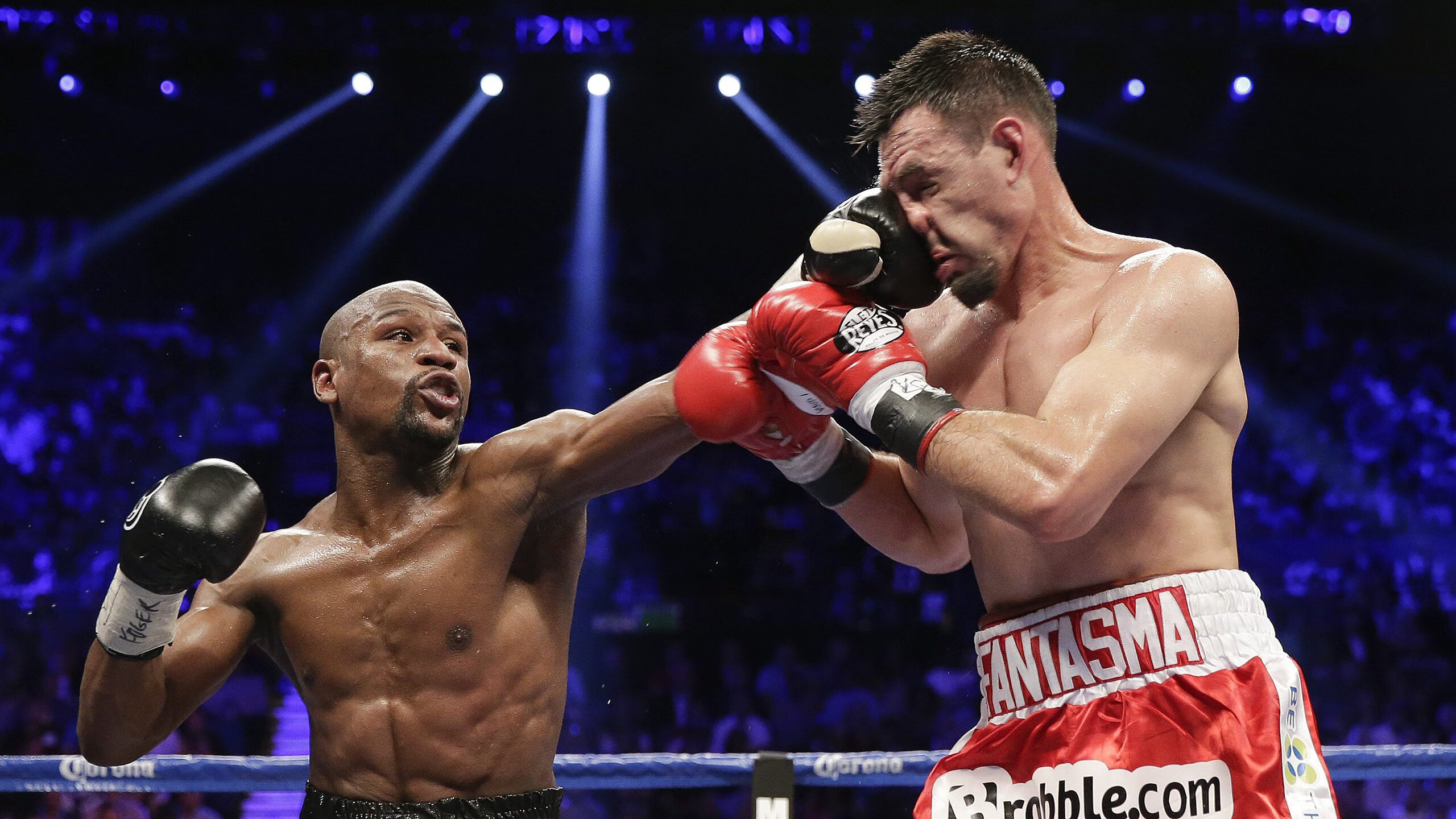 世界杯裁判普遍表现稳健 欧冠考虑增加跨洲裁判交流场次